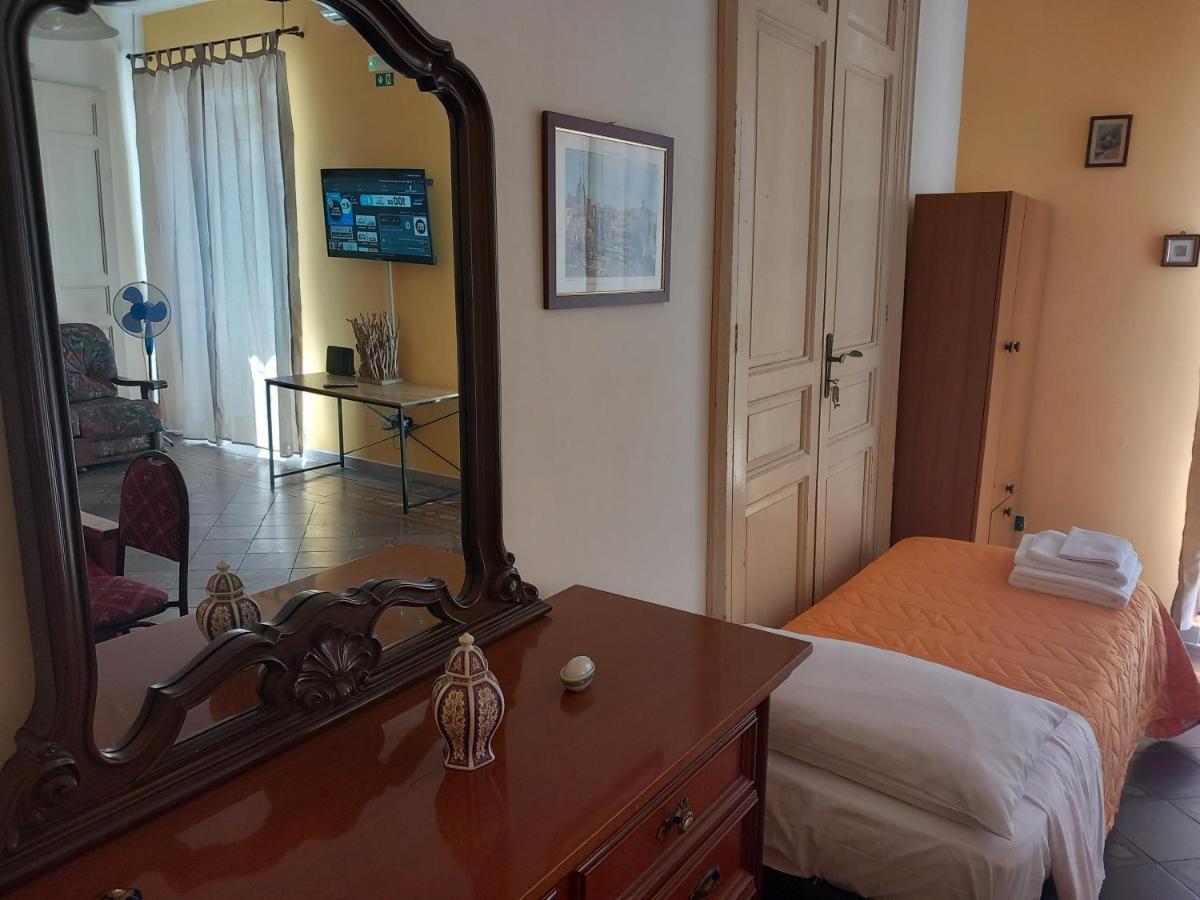 B&B Donna Elvira Siderno Екстер'єр фото